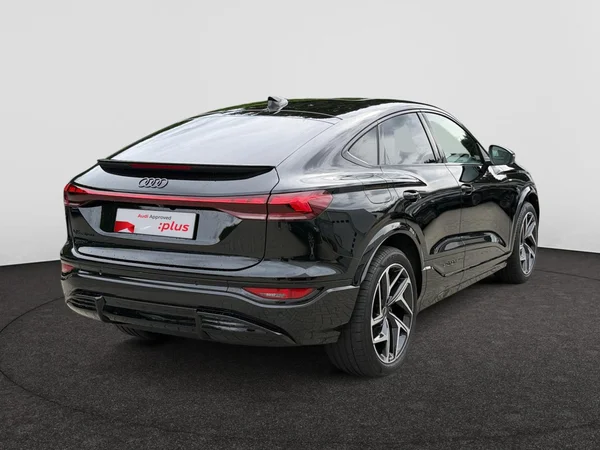 AUDI Q6 Sportback e-tron (2026) — foto 10 van 16