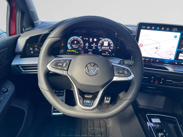 VOLKSWAGEN Golf VIII (2026) — foto 14 van 16