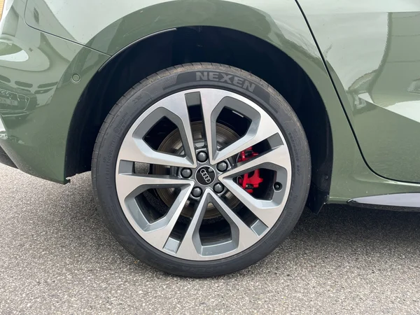 AUDI A3 Sportback (2025) — foto 11 van 24