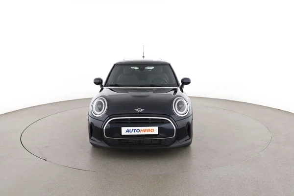 MINI MINI (2021) — foto 15 van 16