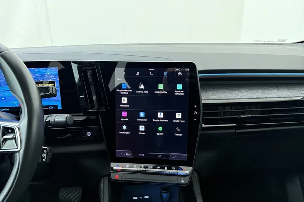 Renault Austral E-Tech (HEV) (2024) — foto 3 van 21