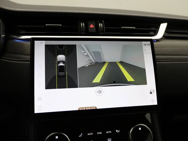 JAGUAR F-Pace (2022) — foto 15 van 19