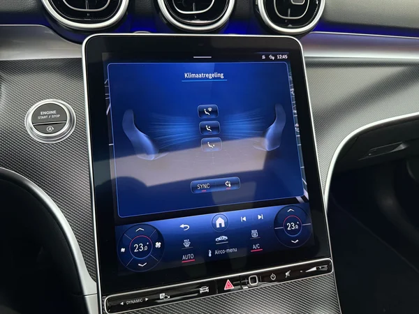 MERCEDES C 220 (2022) — foto 17 van 31
