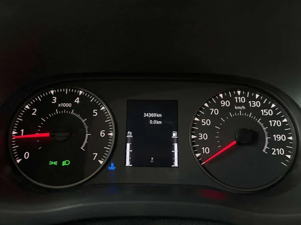 Renault Master (2021) — foto 8 van 16