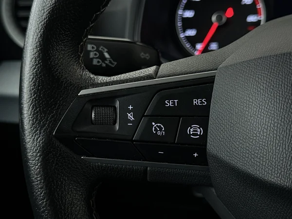 SEAT Arona (2021) — foto 9 van 27
