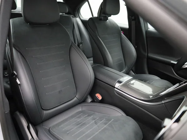 Mercedes-Benz C-Klasse (2025) — foto 39 van 50