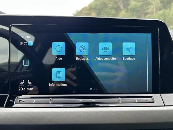 VOLKSWAGEN Golf VIII Dsl (2023) — foto 21 van 35