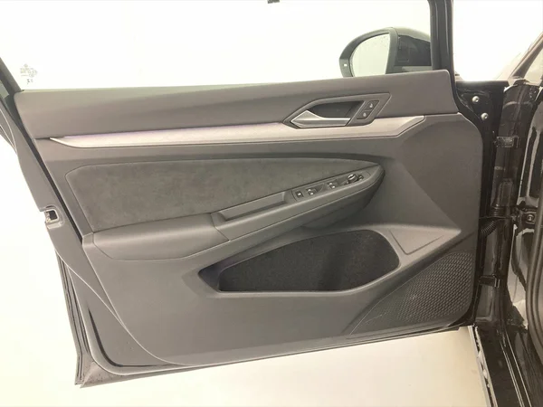 VOLKSWAGEN Golf VII SW (2026) — foto 14 van 35