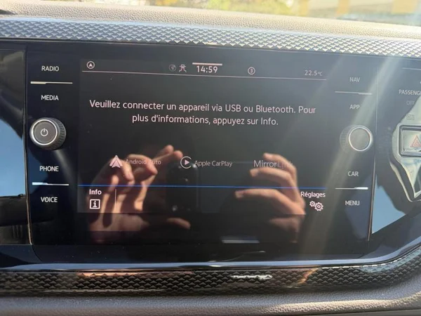 VOLKSWAGEN Polo (2023) — foto 11 van 32