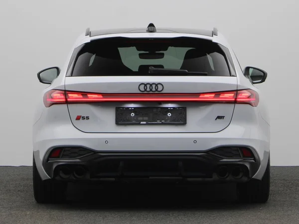 AUDI S5 Avant (2026) — foto 19 van 22