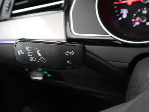 Volkswagen Passat (2021) — foto 20 van 30