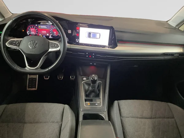 VOLKSWAGEN Golf VIII SW (2024) — foto 2 van 22