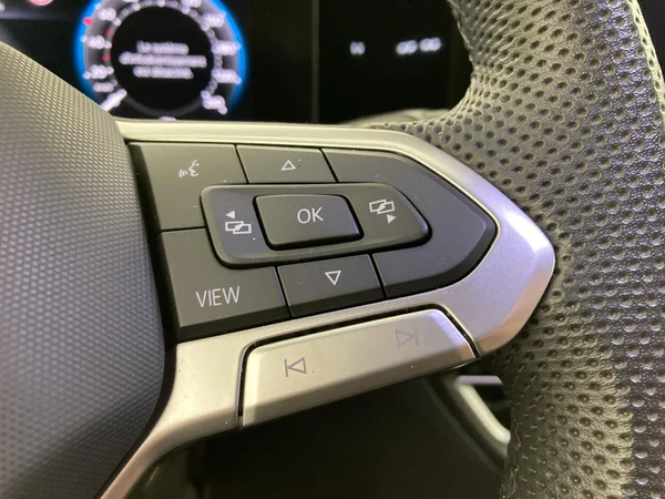 VOLKSWAGEN Tiguan Dsl (2024) — foto 15 van 36