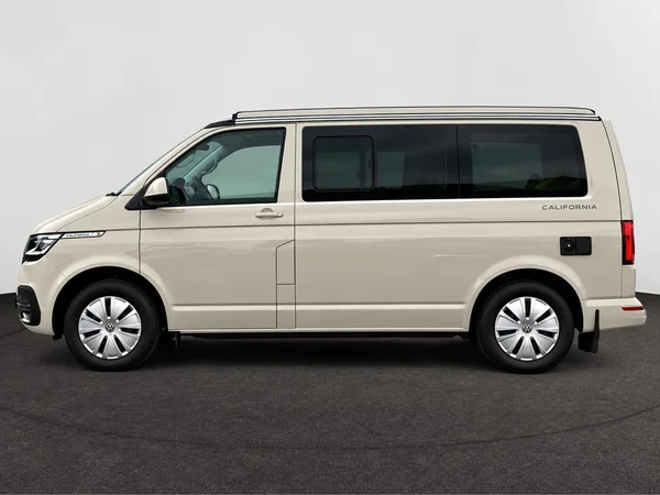 VOLKSWAGEN T6 California (2023) — foto 21 van 24