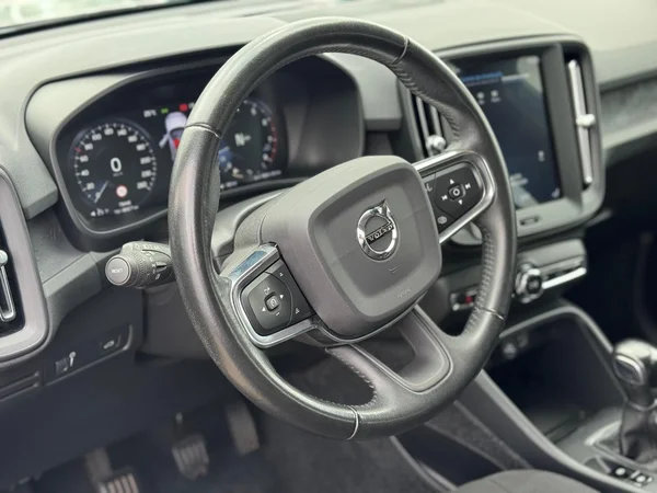 Volvo XC40 (2020) — foto 22 van 22