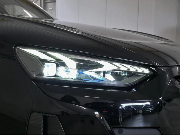 AUDI RS e-tron GT (2021) — foto 11 van 44