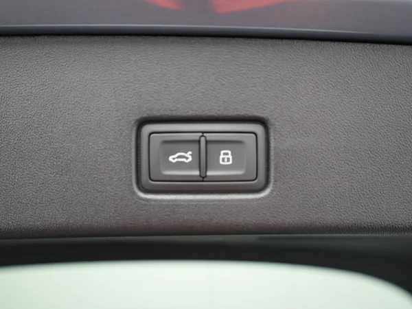 AUDI Q4 e-tron (2025) — foto 9 van 20