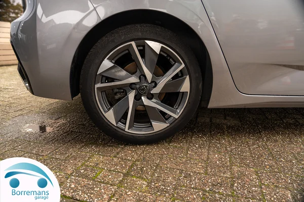 Peugeot 308 (2023) — foto 55 van 60