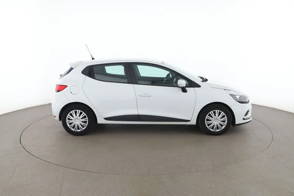 Renault Clio (2018) — foto 13 van 16