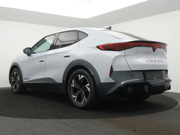 CUPRA Tavascan (2025) — foto 19 van 23
