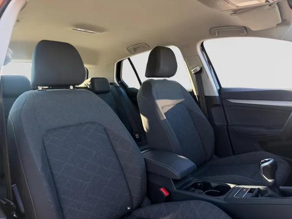 VOLKSWAGEN Golf VIII (2024) — foto 5 van 16