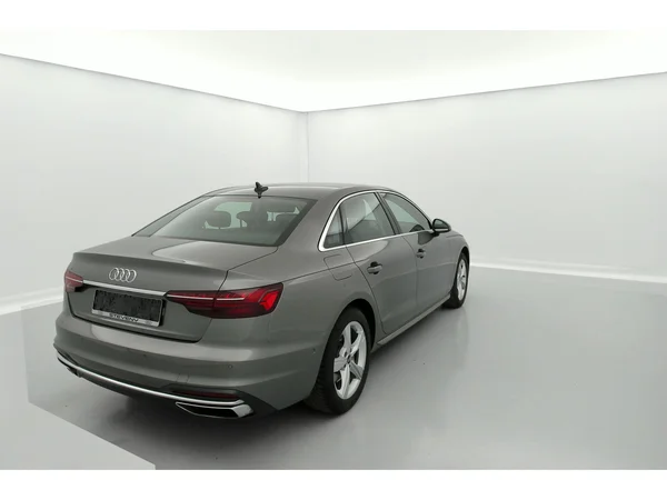 AUDI A4 (2022) — foto 4 van 36