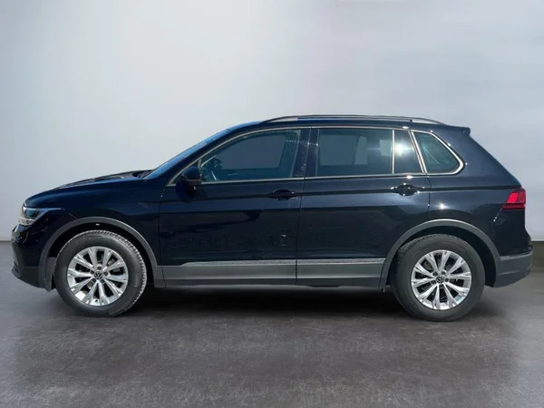 VOLKSWAGEN Tiguan (2023) — foto 30 van 31