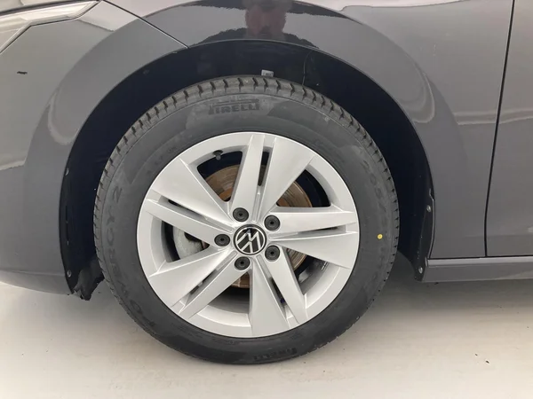 VOLKSWAGEN Golf VIII SW (2022) — foto 19 van 36