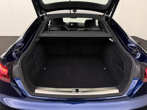 AUDI A5 (2021) — foto 8 van 31