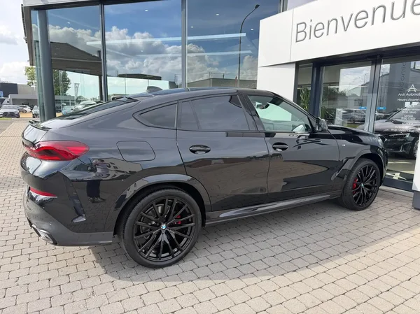 Bmw X6 (2023) — foto 24 van 32