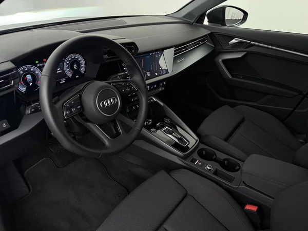 AUDI A3 Sportback (2025) — foto 15 van 18