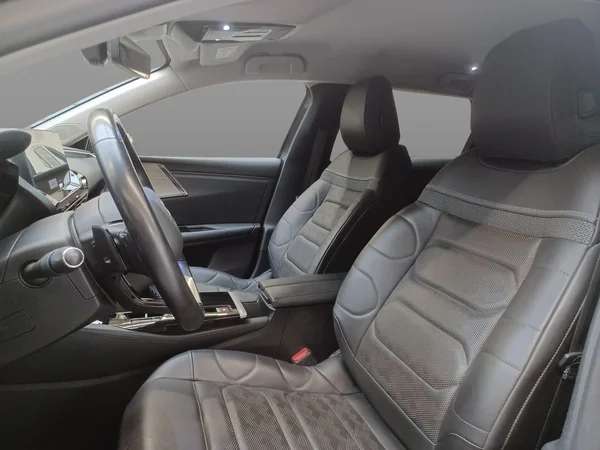 Citroën C5 X (2022) — foto 8 van 27