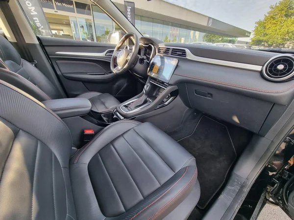 MG ZS (2024) — foto 21 van 36