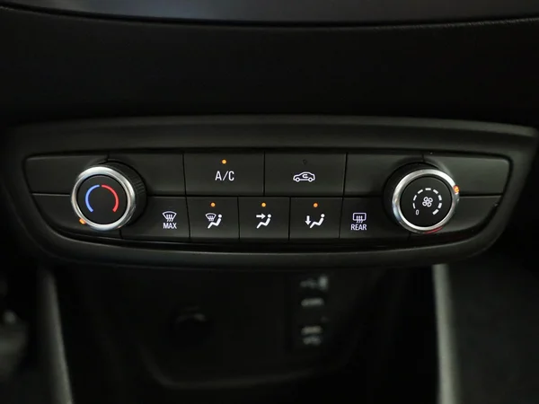 Opel Crossland (2021) — foto 17 van 40
