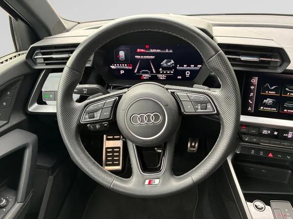 AUDI A3 Sportback (2023) — foto 21 van 23