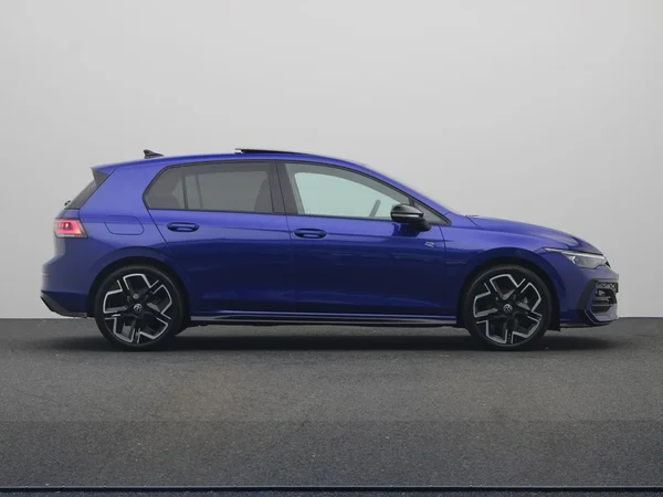 VOLKSWAGEN Golf VIII (2026) — foto 22 van 24