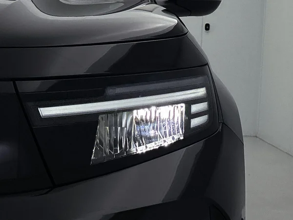 Opel Frontera (2025) — foto 6 van 17