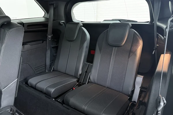 Peugeot 5008 (2024) — foto 11 van 23