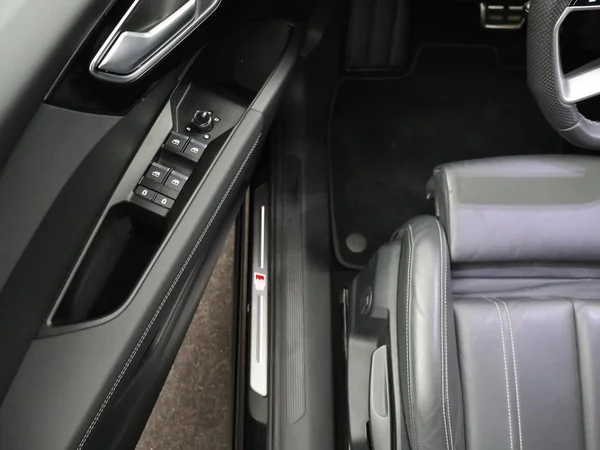AUDI Q4 e-tron (2026) — foto 10 van 23