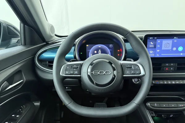 Fiat 600 (2025) — foto 2 van 22