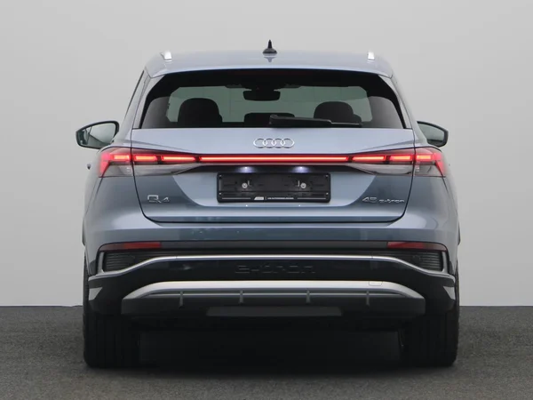 AUDI Q4 e-tron (2025) — foto 18 van 21