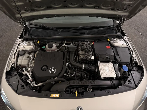 MERCEDES A 250 (2020) — foto 6 van 33