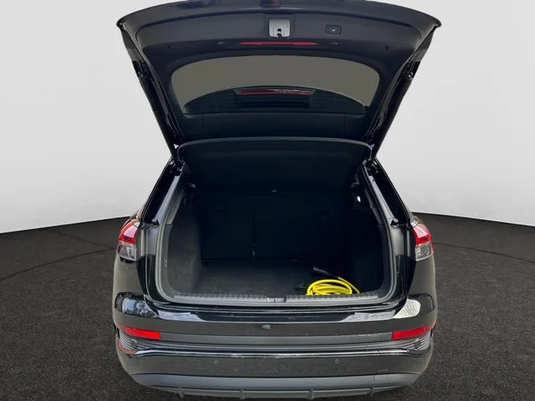 AUDI Q4 e-tron (2025) — foto 6 van 27