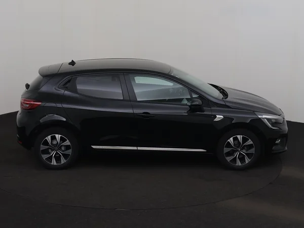 RENAULT Clio (2021) — foto 22 van 26