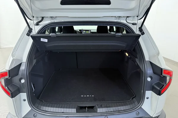Dacia Duster Hybrid (HEV) (2026) — foto 12 van 16