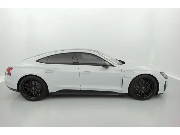 AUDI E-tron GT (2021) — foto 26 van 31