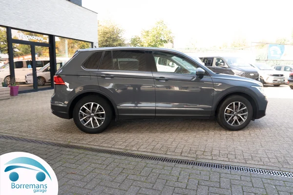 Volkswagen Tiguan (2021) — foto 28 van 39