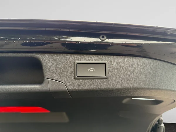 SKODA Superb Combi (2025) — foto 2 van 14