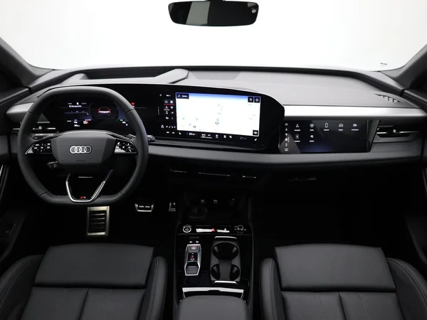 AUDI Q6 e-tron (2026) — foto 26 van 27