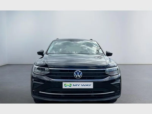 Volkswagen Tiguan (2022) — foto 12 van 30